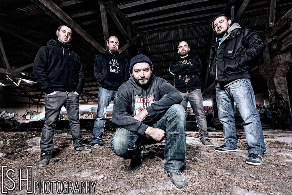 the burial chamber - turbulent picture