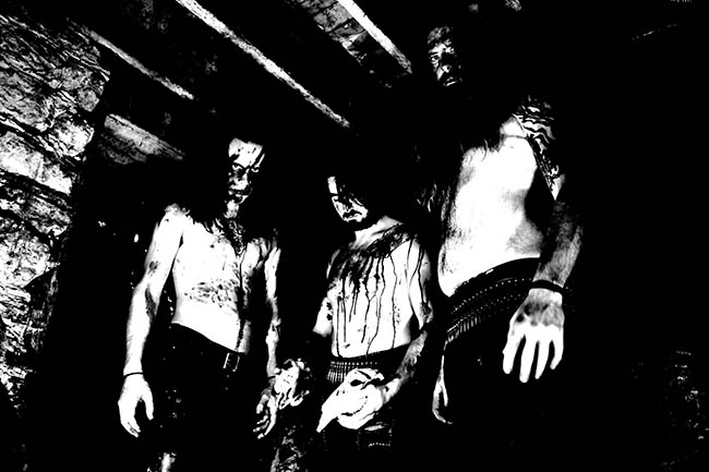 tombstalkes - black - pict